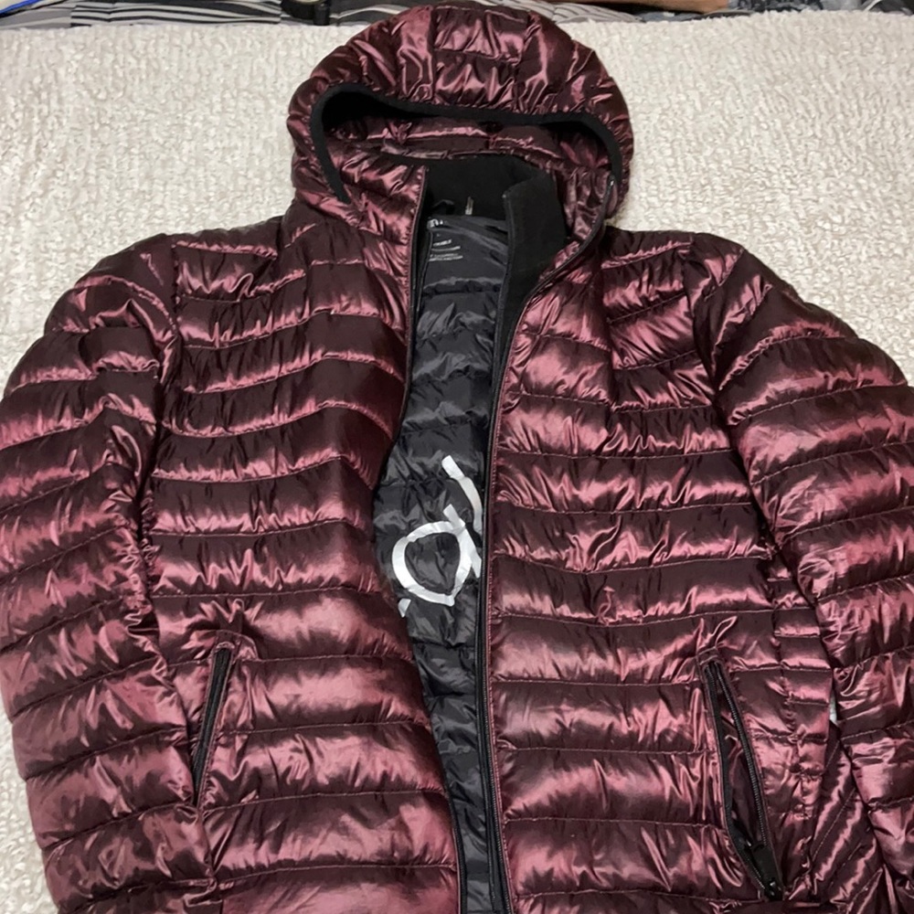 Calvin Klein Men’s packable down hooded jacket
